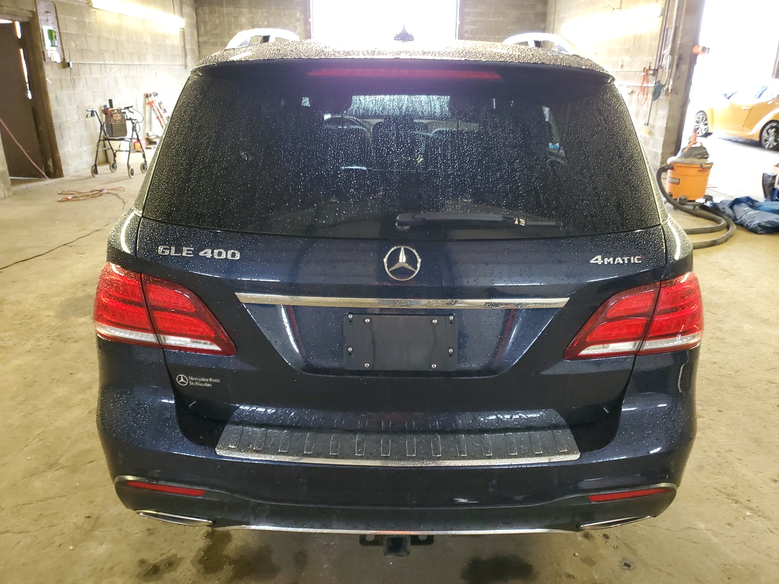 4JGDA5GB4HA923215 2017 Mercedes-Benz Gle 400 4Matic