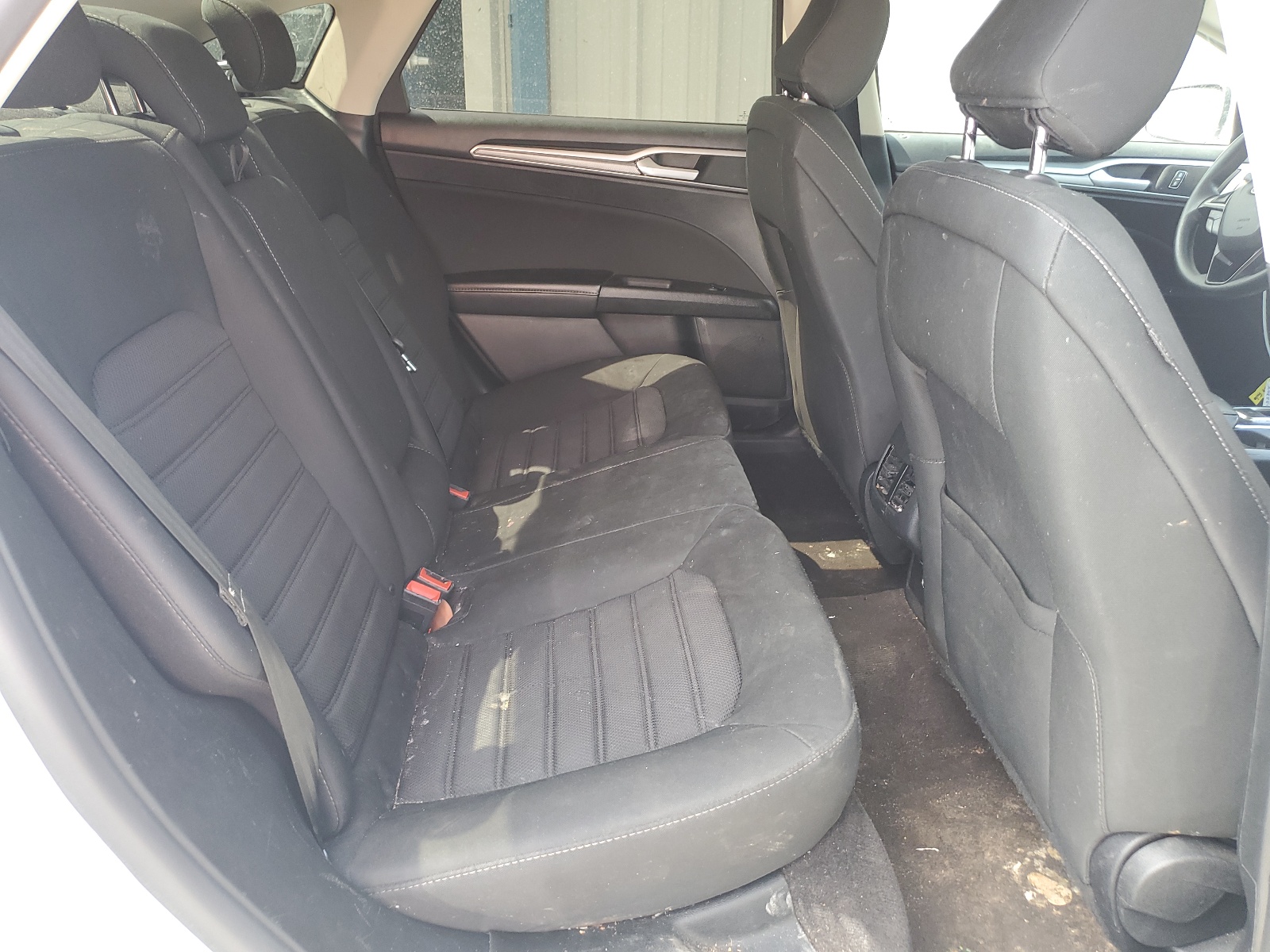 3FA6P0HD6LR190670 2020 Ford Fusion Se