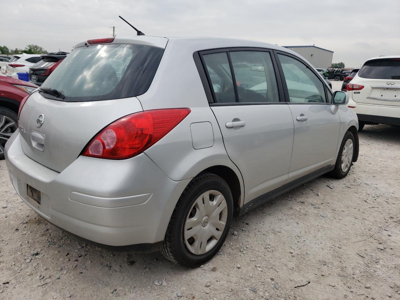 2012 Nissan Versa - Image 3