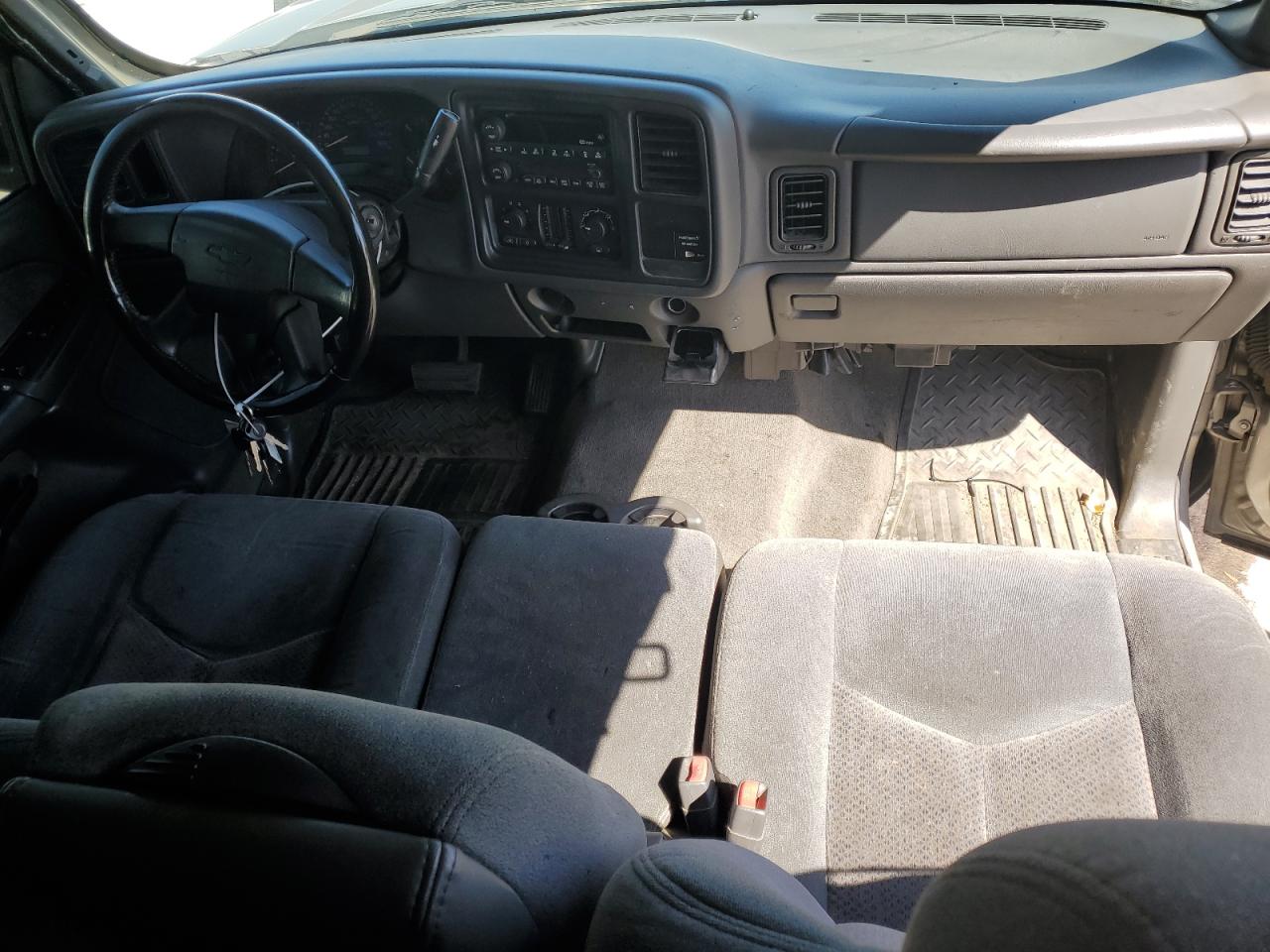 2003 Chevrolet Silverado C1500 VIN: 2GCEC19V831174828 Lot: 51066554