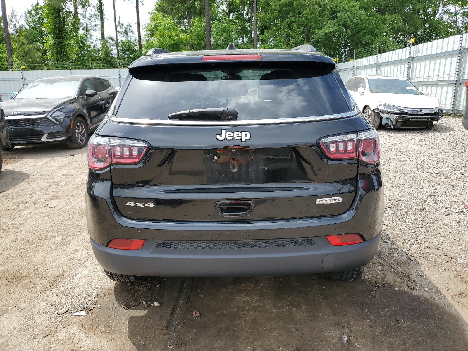 2019 Jeep Compass Latitude vin: 3C4NJDBB0KT848183