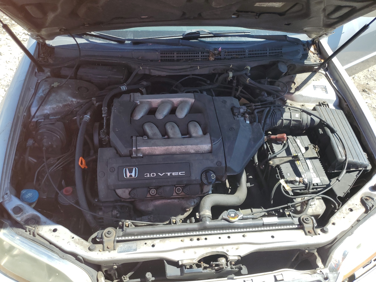 1HGCG16411A083010 2001 Honda Accord Lx