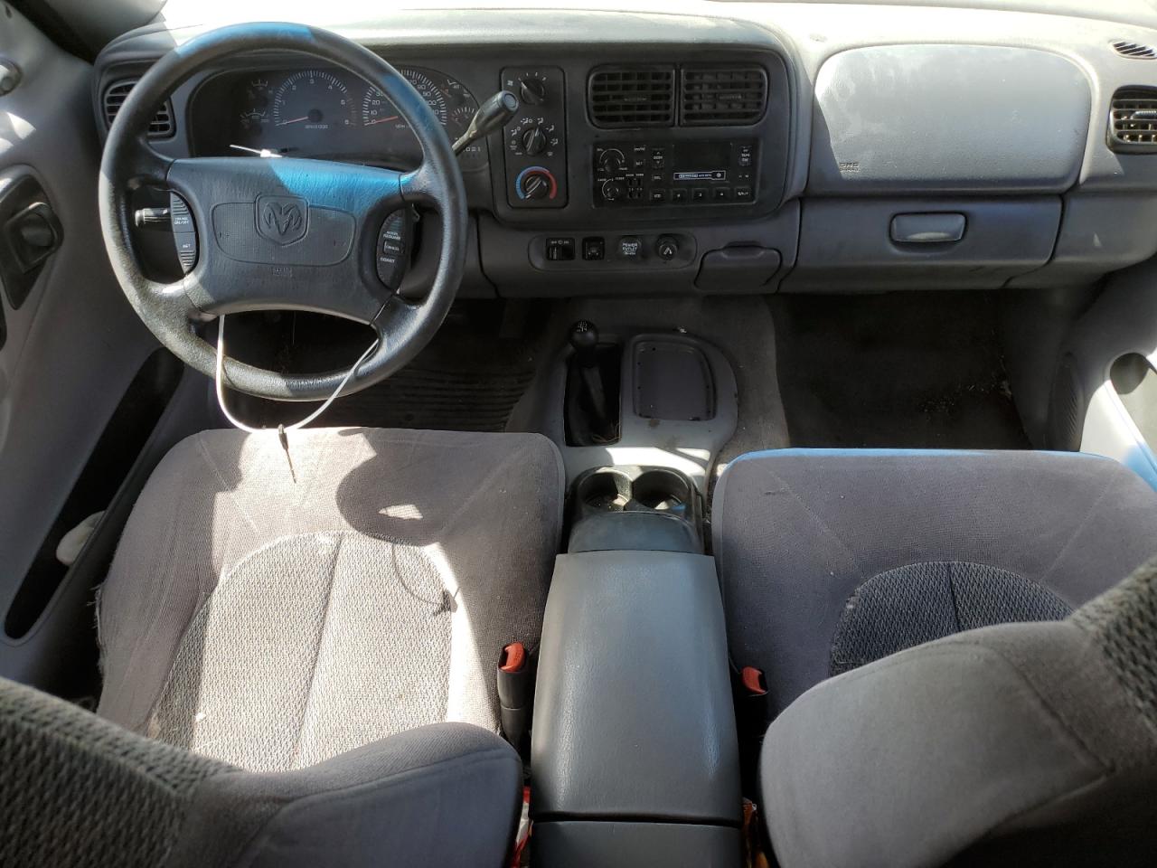 1998 Dodge Durango - Image 8