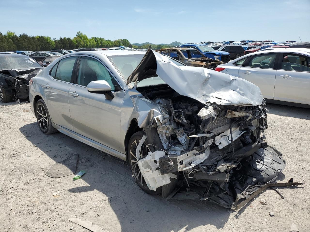 2019 Toyota Camry - Image 4