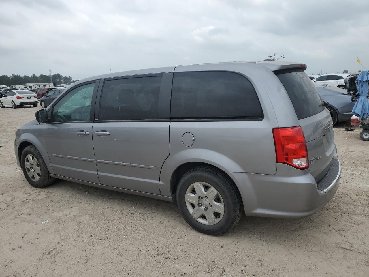 2C4RDGBG0DR615223 2013 Dodge Grand Caravan Se