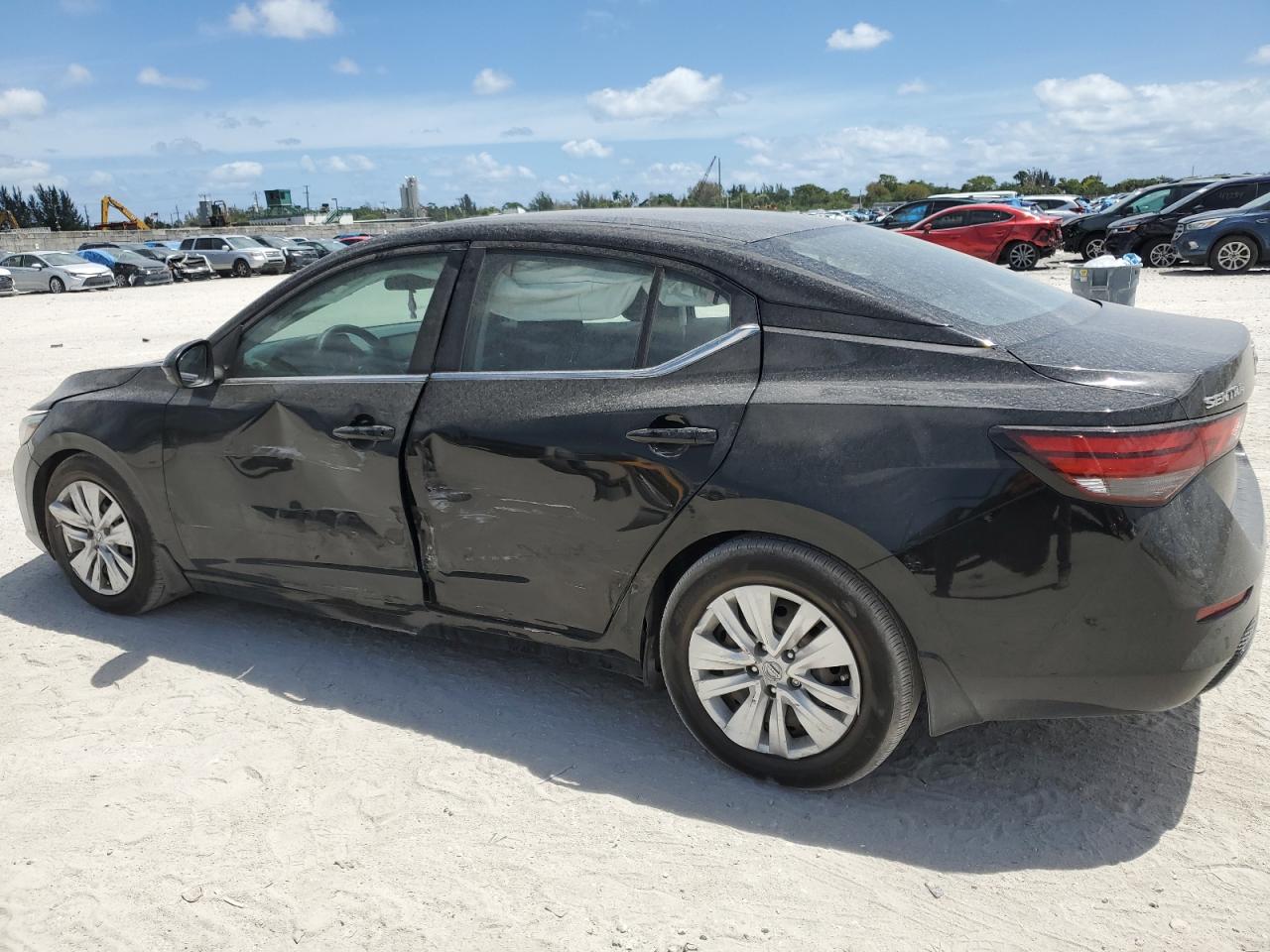 2020 Nissan Sentra - Image 2