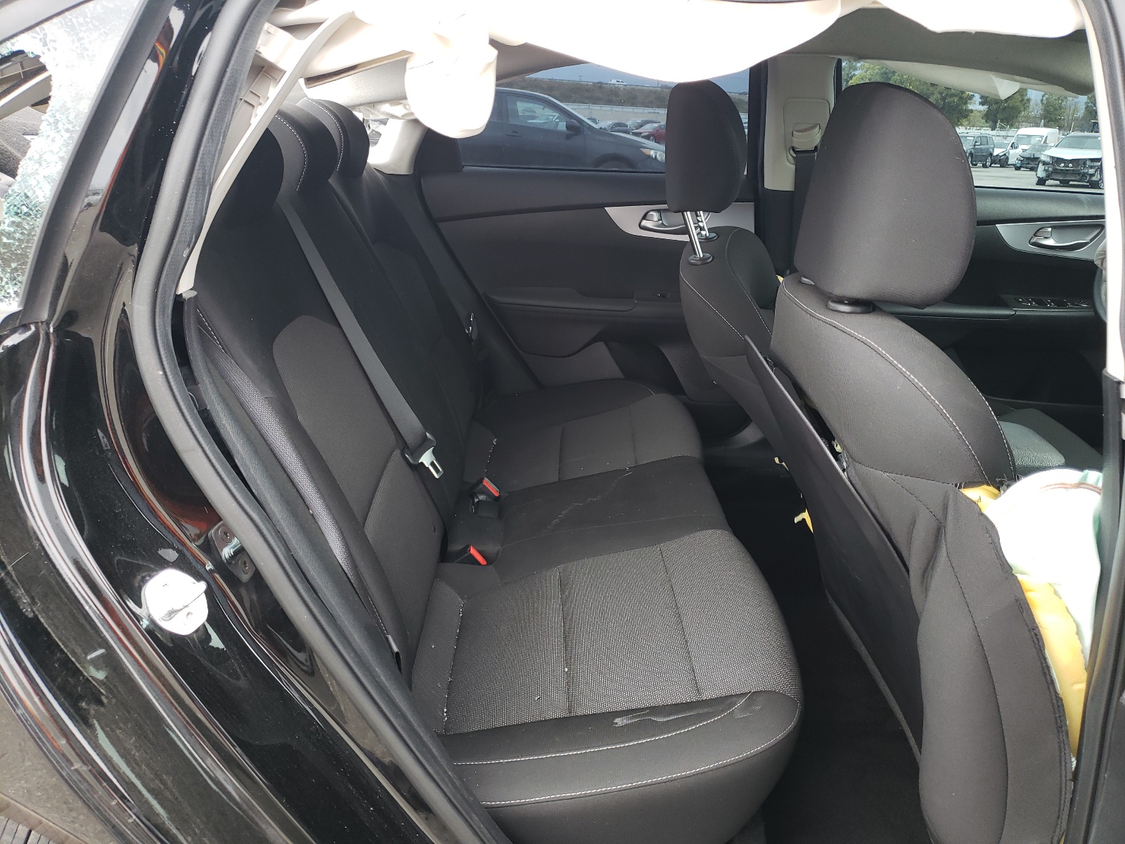 3KPF24AD9NE435675 2022 Kia Forte Fe