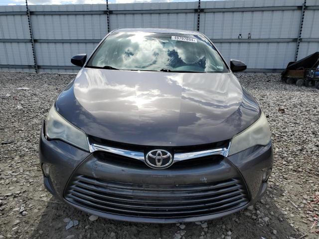 Седани TOYOTA CAMRY 2015 Сірий