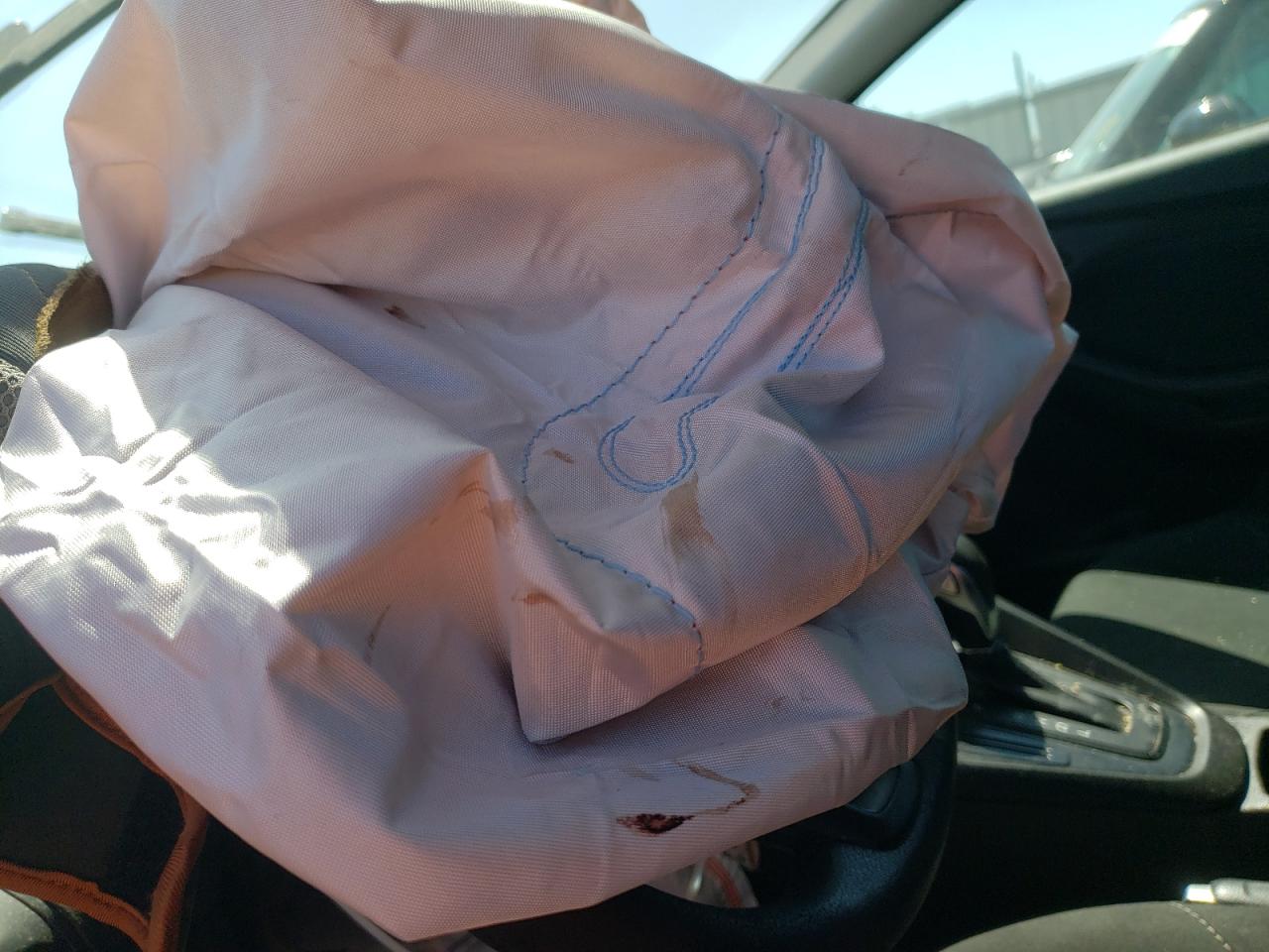 2018 Ford Focus S VIN: 1FADP3E27JL293314 Lot: 52233094