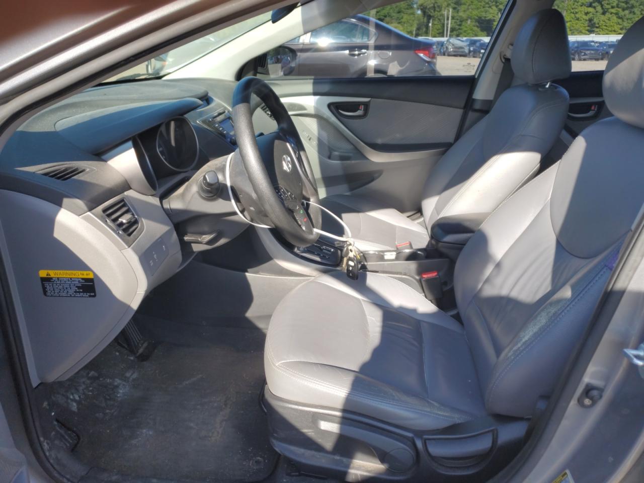 2013 Hyundai Elantra - Image 7