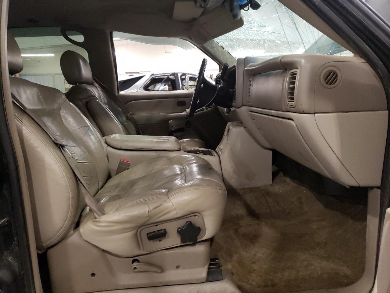 2002 Chevrolet Suburban K1500 VIN: 3GNFK16Z52G187175 Lot: 49988484