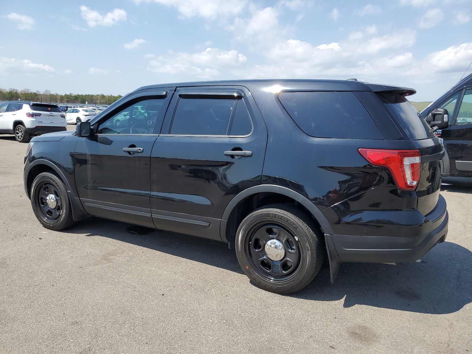 2018 Ford Explorer Police Interceptor vin: 1FM5K8AR3JGC17753