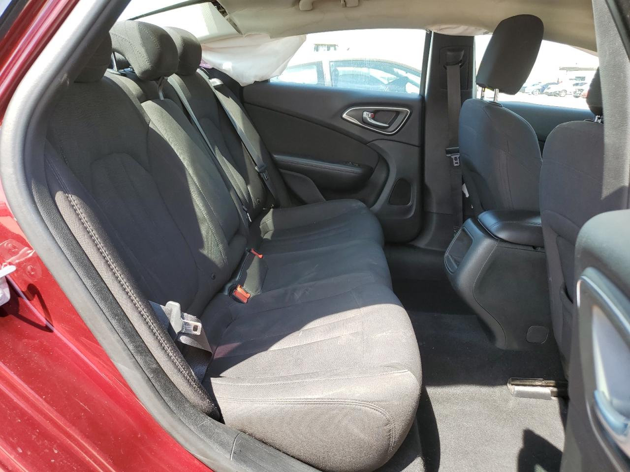 2015 Chrysler 200 Lx VIN: 1C3CCCFB8FN560685 Lot: 52139994