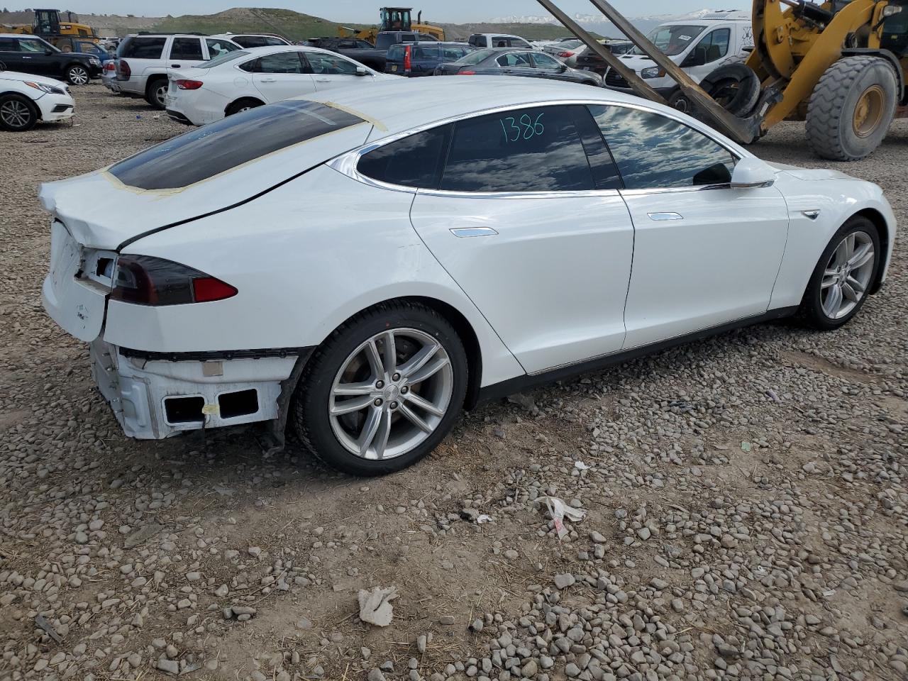 5YJSA1E27FF113931 2015 Tesla Model S