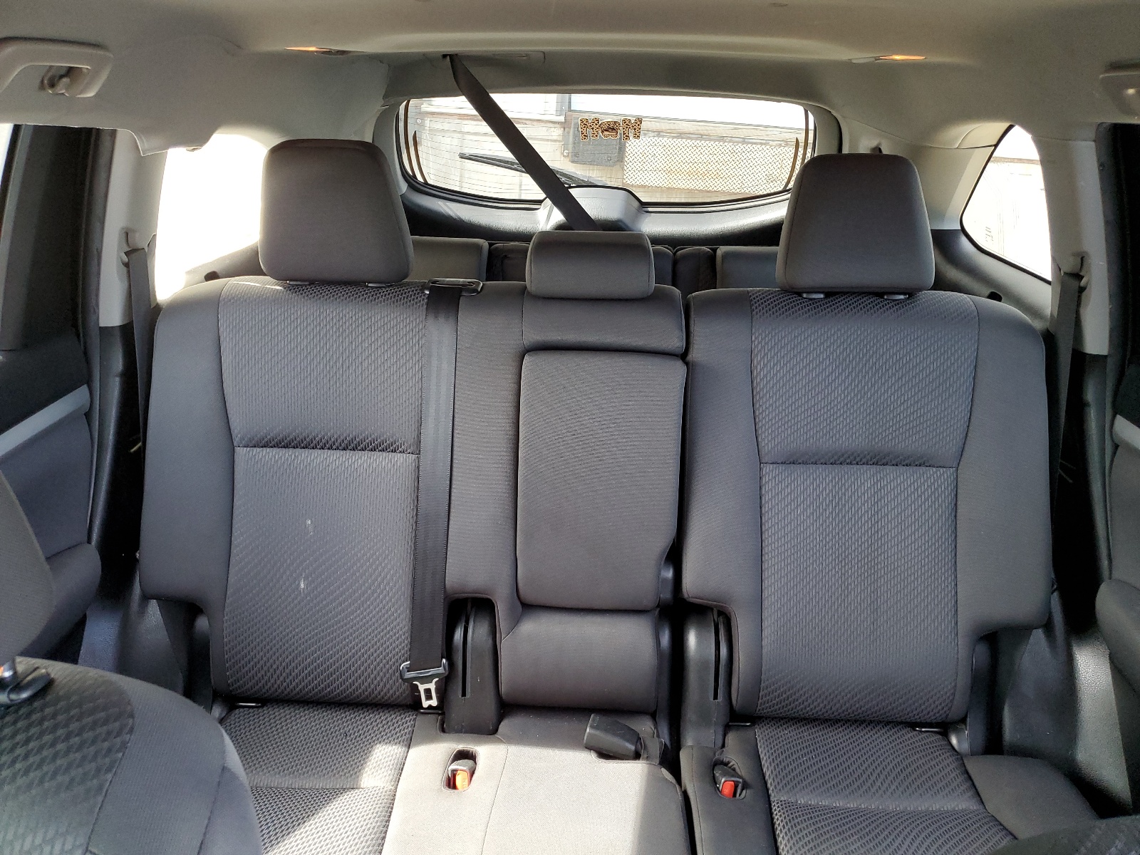 5TDBZRFH5KS727344 2019 Toyota Highlander Le