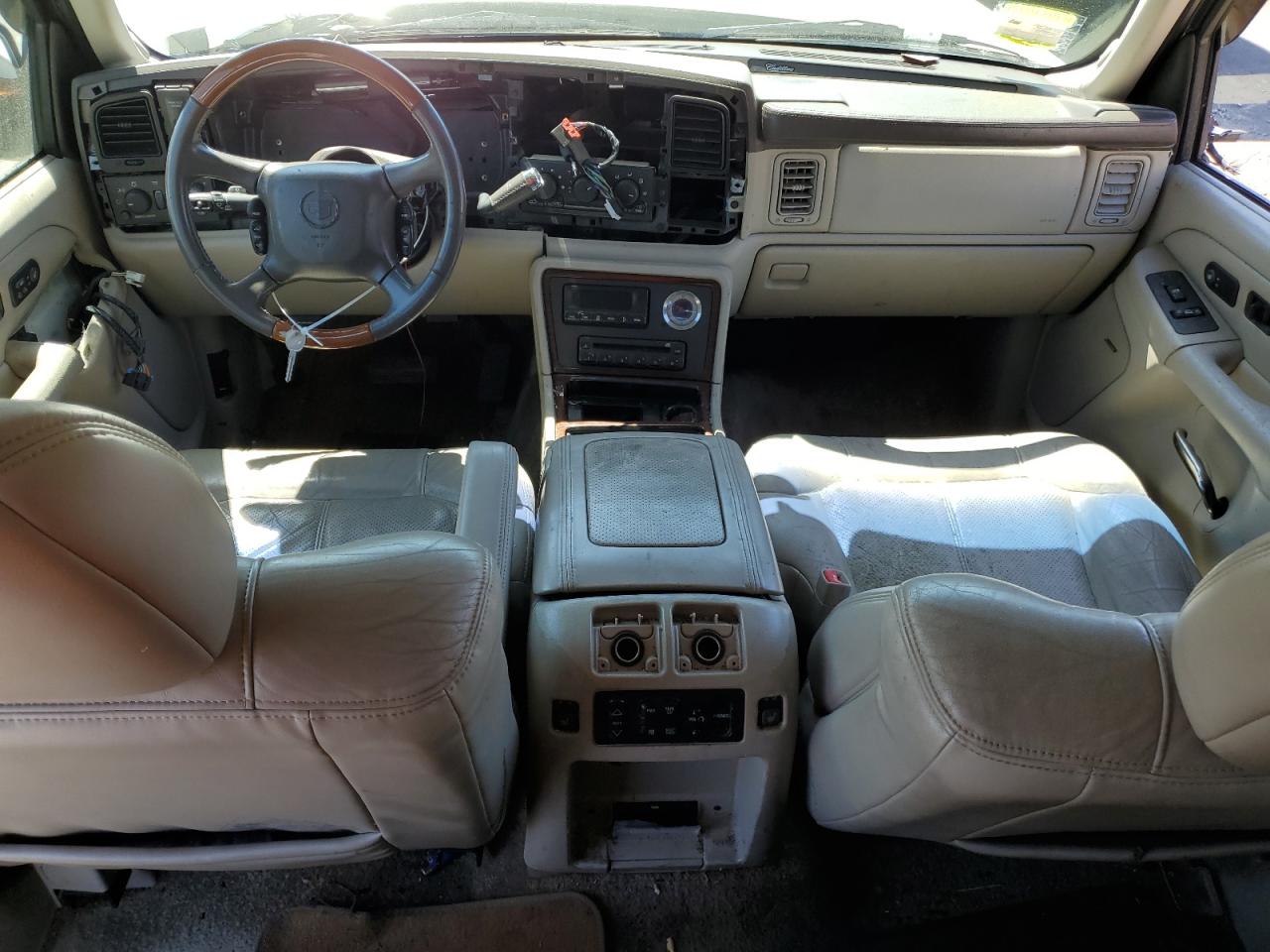 1GYEK63N62R234999 2002 Cadillac Escalade Luxury