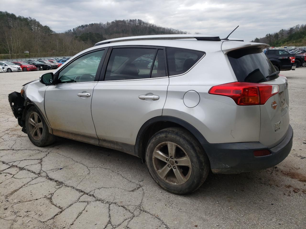 2015 Toyota Rav4 Xle VIN: 2T3RFREV0FW319014 Lot: 49765784