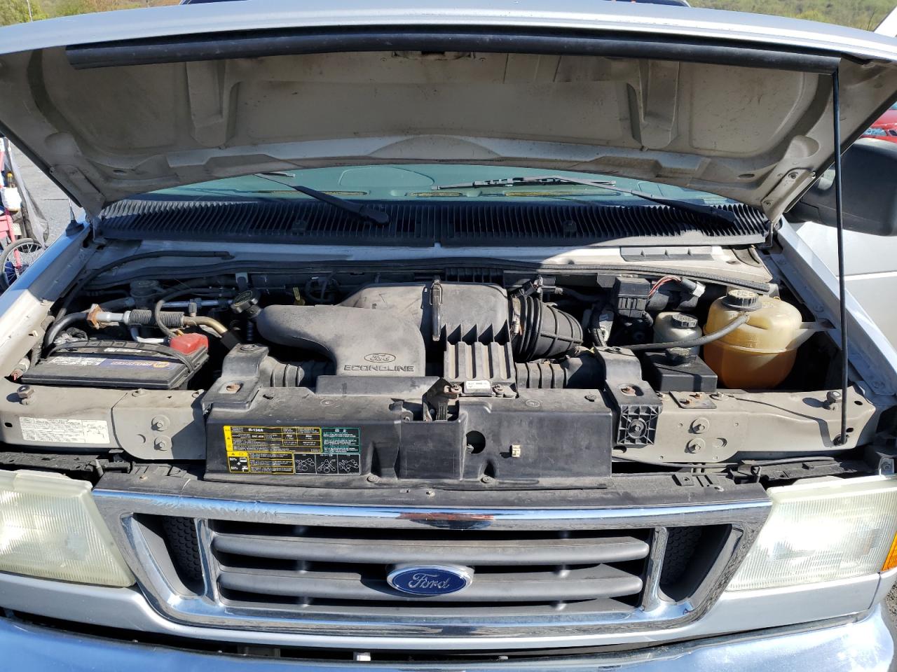 2005 Ford Econoline E350 Super Duty Wagon VIN: 1FBNE31L95HB18868 Lot: 65594244