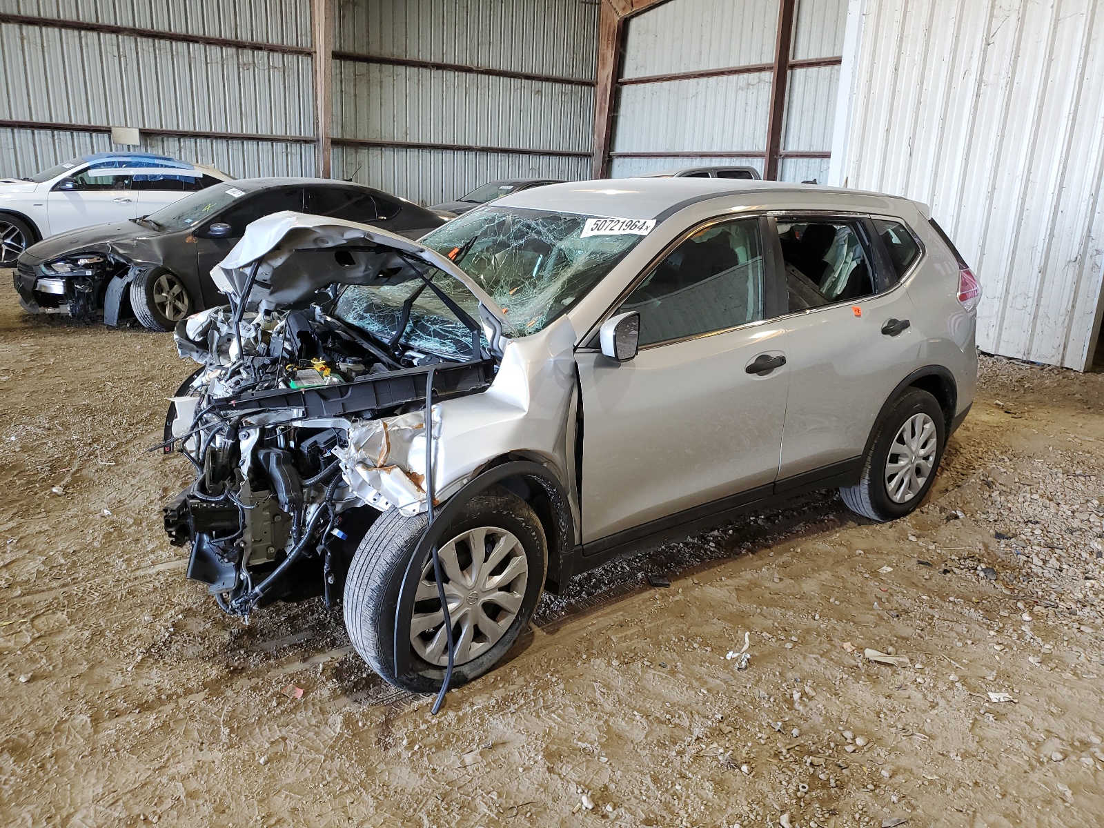 2016 Nissan Rogue S vin: 5N1AT2MT4GC925672