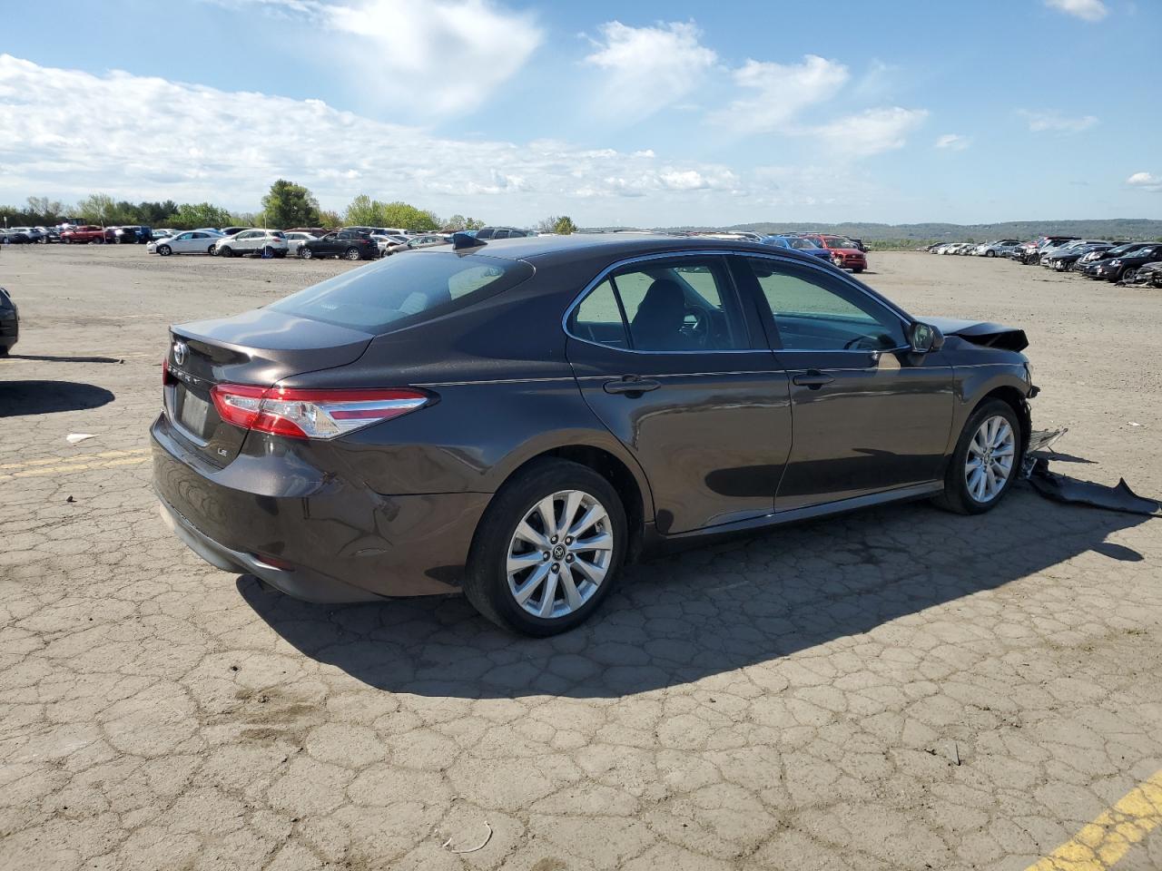 4T1B11HK0KU251836 2019 Toyota Camry L