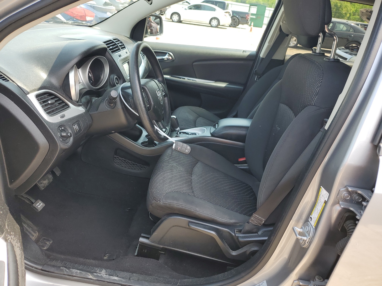 3C4PDDBG4HT592103 2017 Dodge Journey Sxt