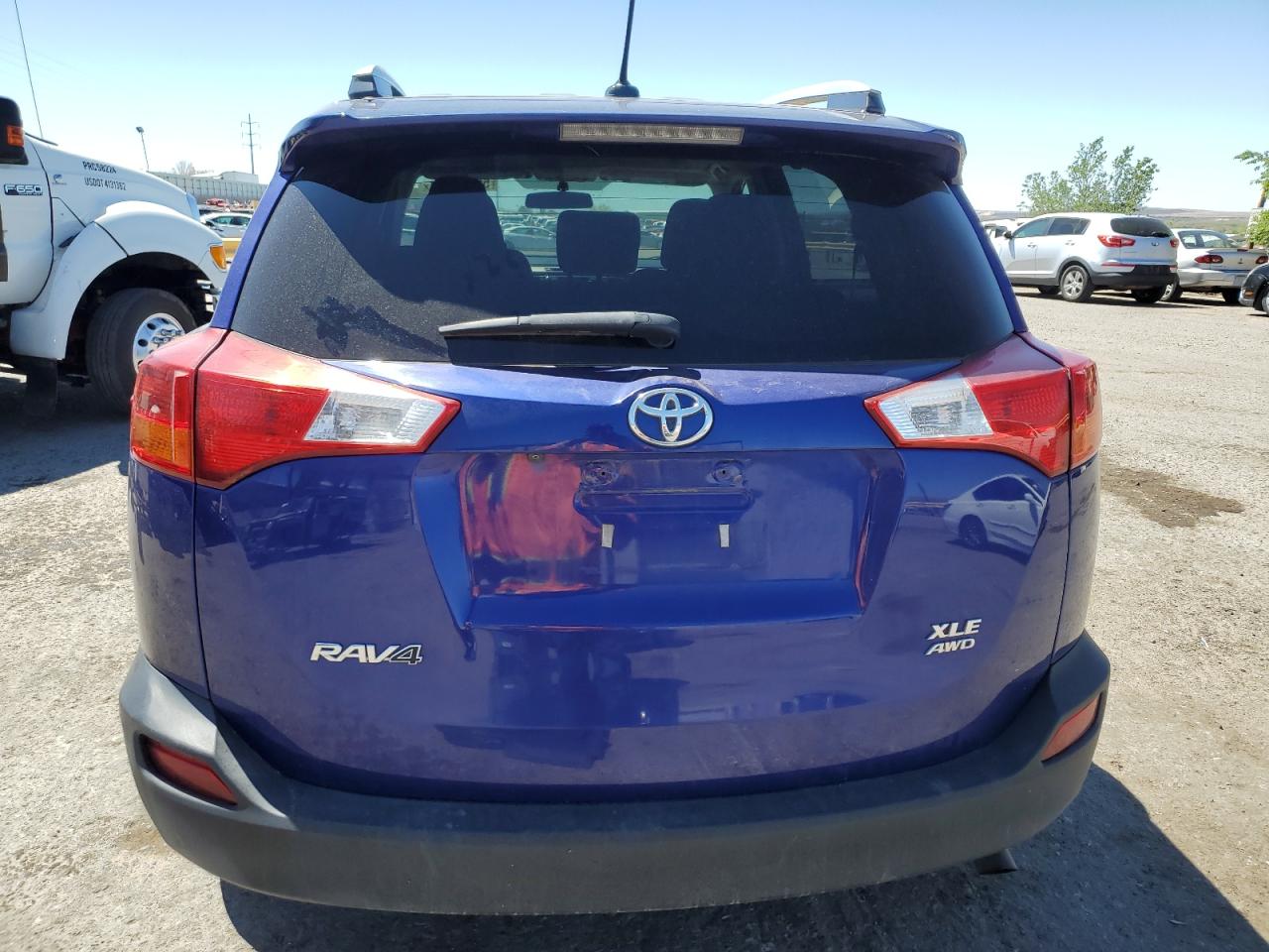 2T3RFREVXEW184932 2014 Toyota Rav4 Xle