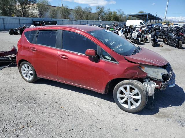 Хетчбеки NISSAN VERSA 2014 Червоний