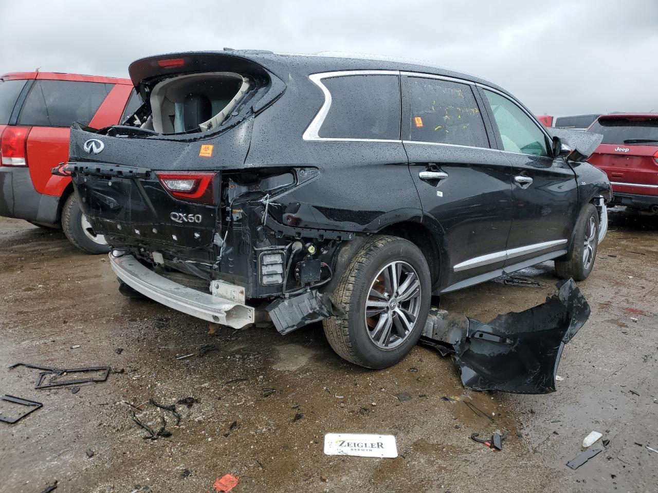 2019 Infiniti QX60 - Image 3