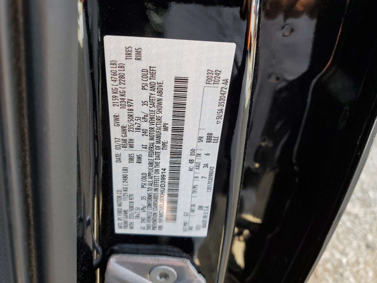 1FMCU0J9XHUD39914 2017 Ford Escape Titanium