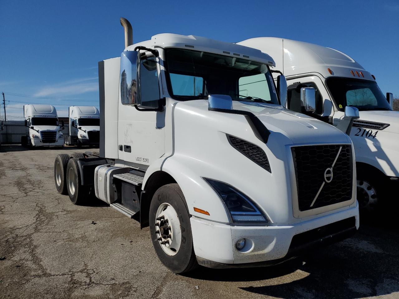 2019 Volvo Vnr for Sale in Elgin, IL - Vandalism
