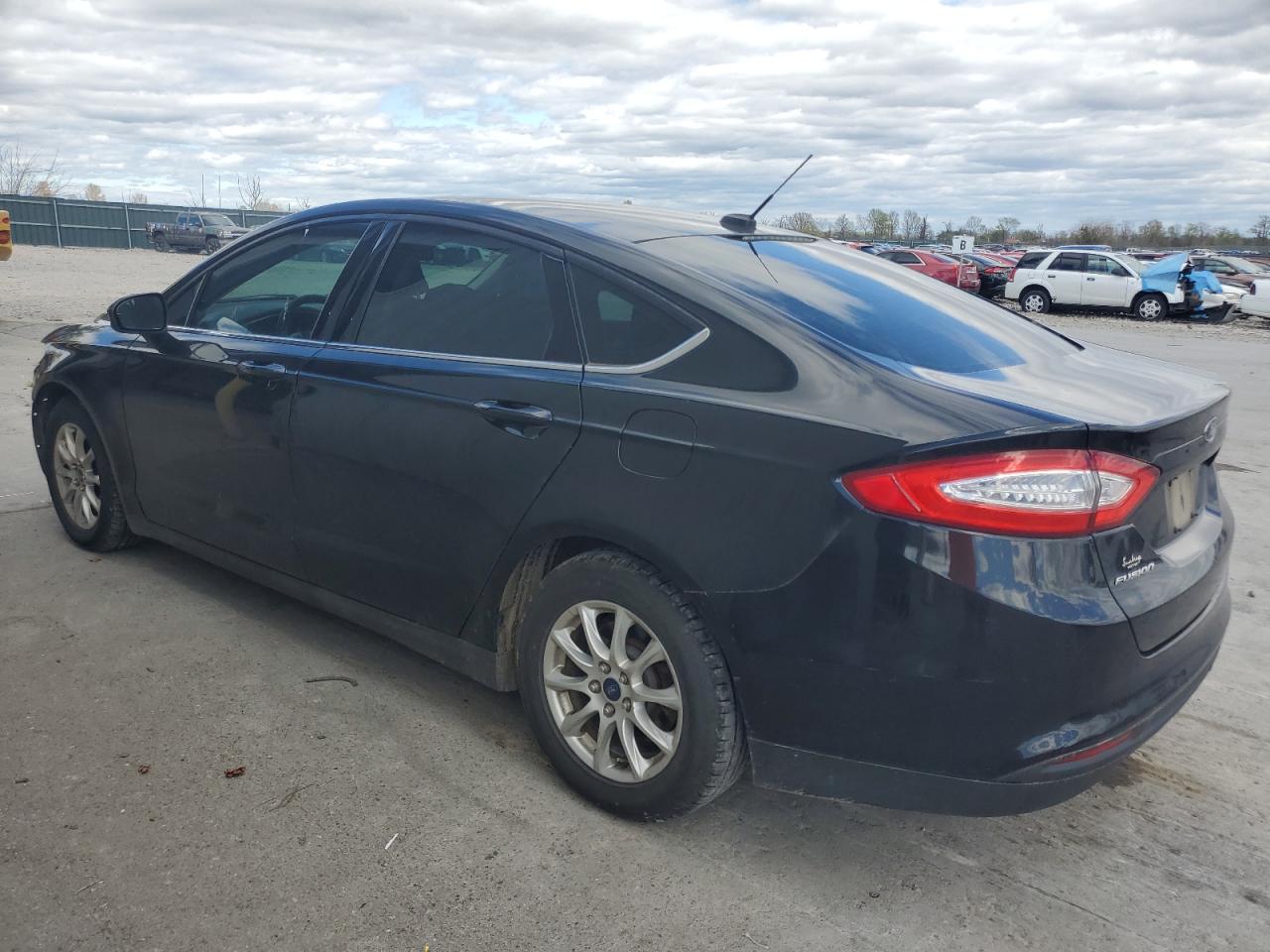 VIN 3FA6P0G75FR205823 2015 FORD FUSION no.2