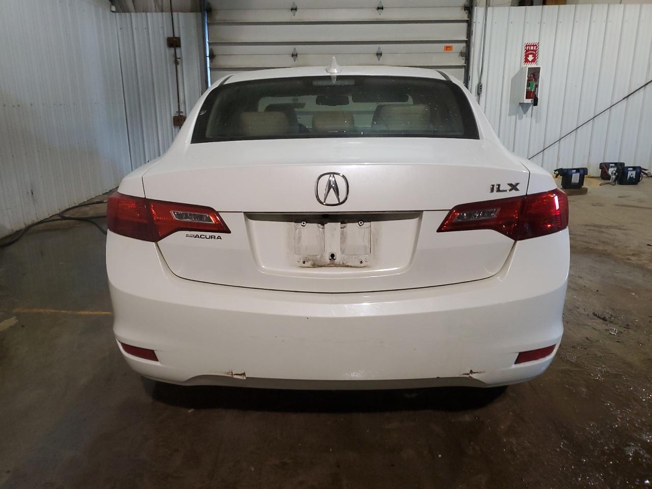 19VDE1F71DE013648 2013 Acura Ilx 20 Tech