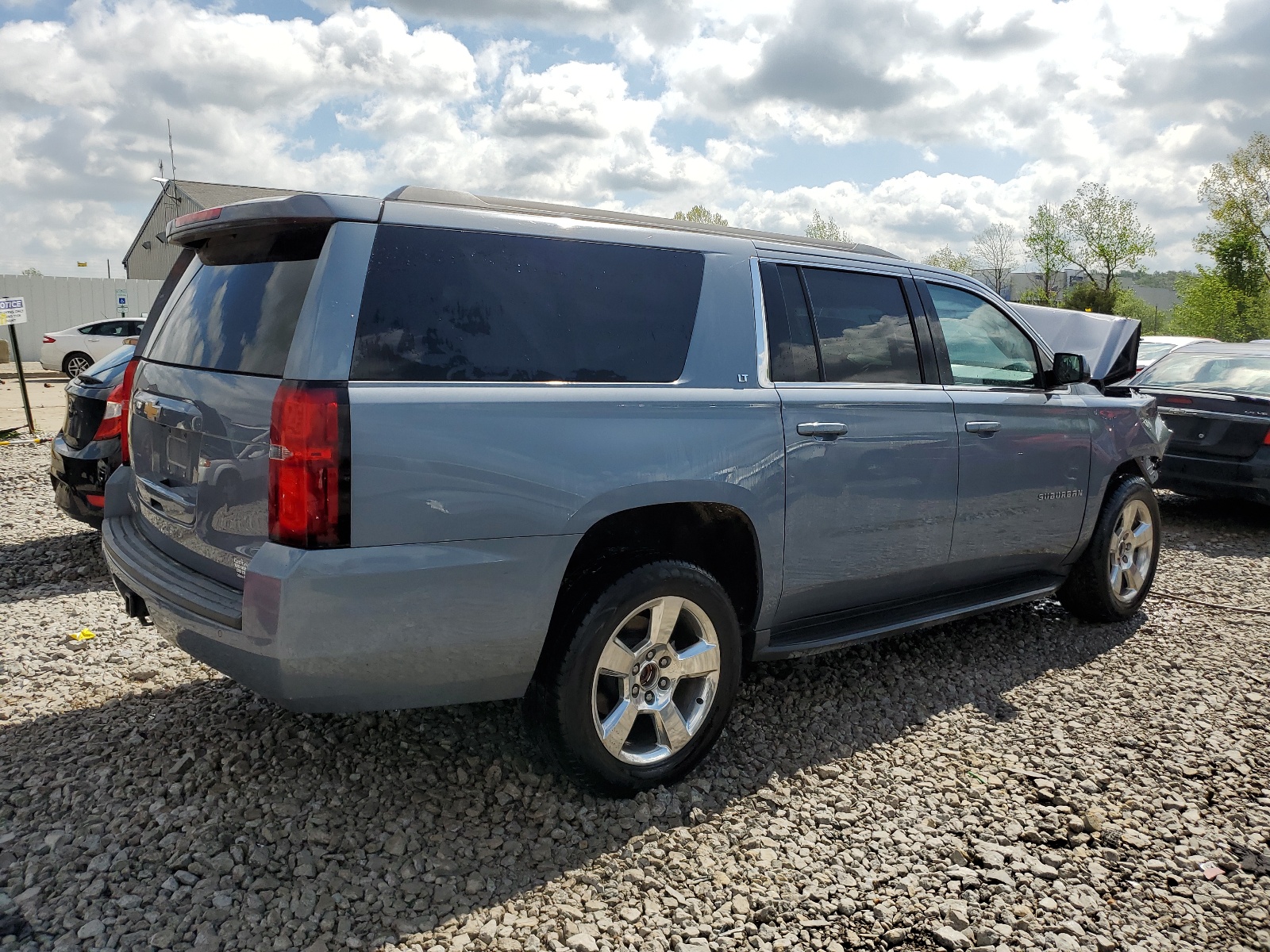 2016 Chevrolet Suburban C1500 Lt vin: 1GNSCHKC7GR169273