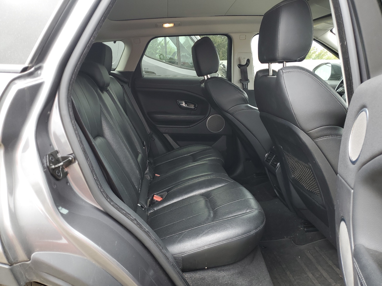 SALVP2BG3GH086822 2016 Land Rover Range Rover Evoque Se