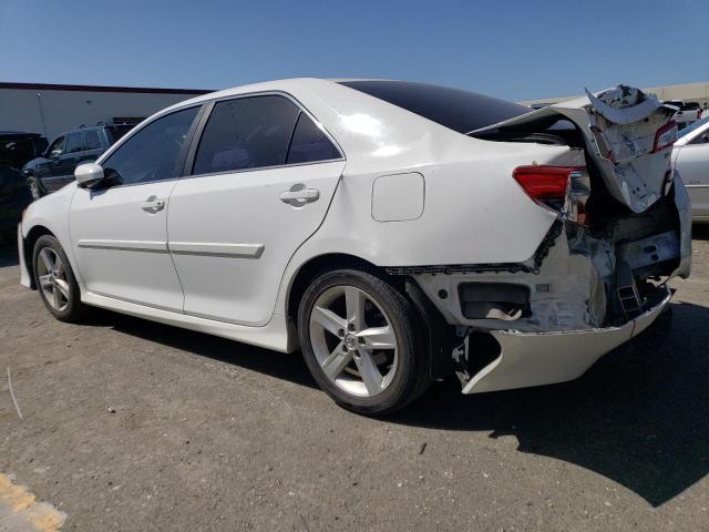  TOYOTA CAMRY 2014 Белый