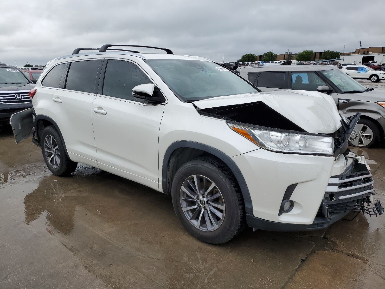 2018 Toyota Highlander Se vin: 5TDKZRFH8JS538122