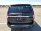 2013 Chrysler Town & Country Touring للبيع في Brookhaven، NY - Minor Dent/Scratches