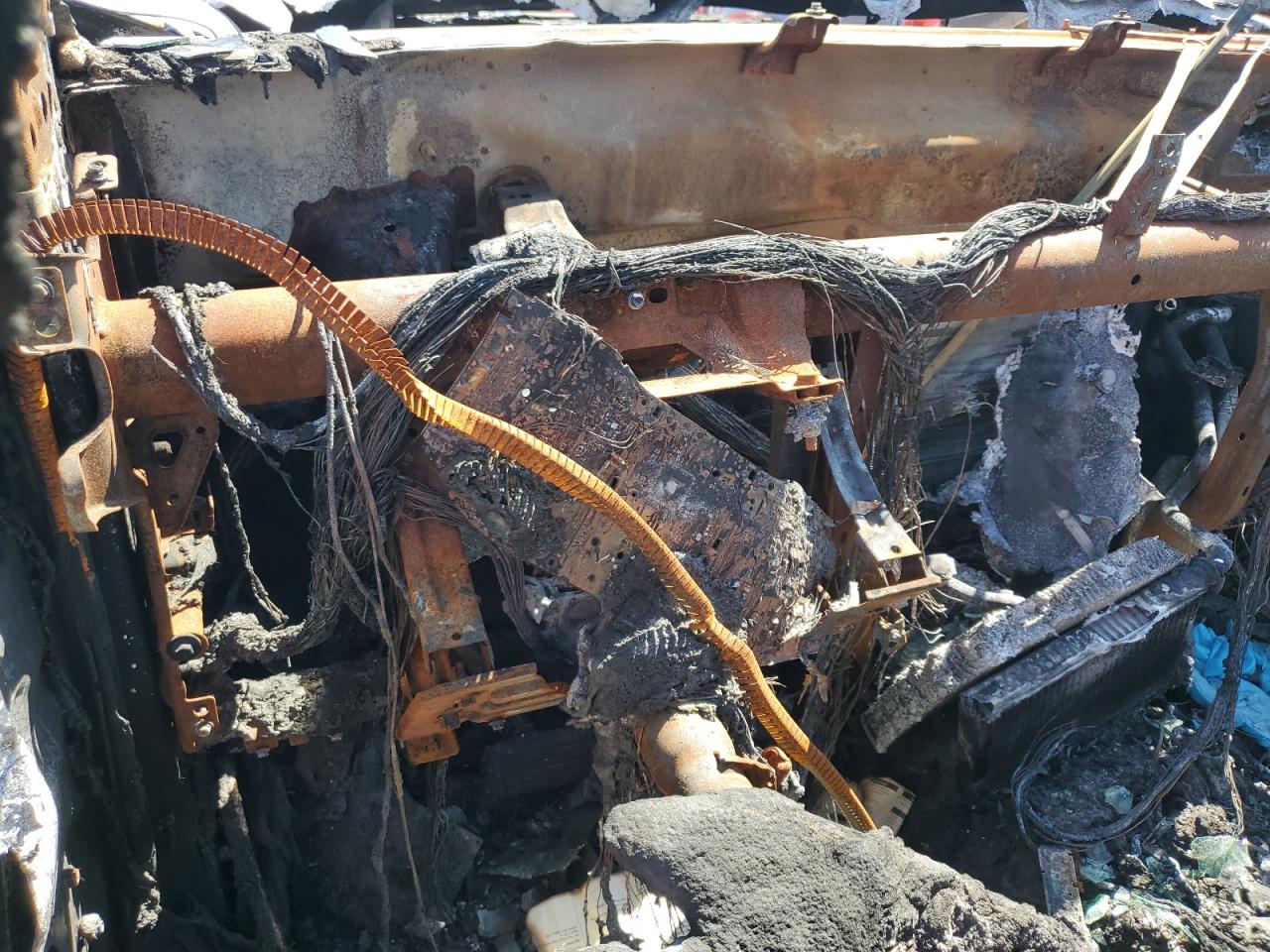 2022 Chevrolet Silverado C1500 Custom VIN: 1GCRABEKXNZ637832 Lot: 64001884