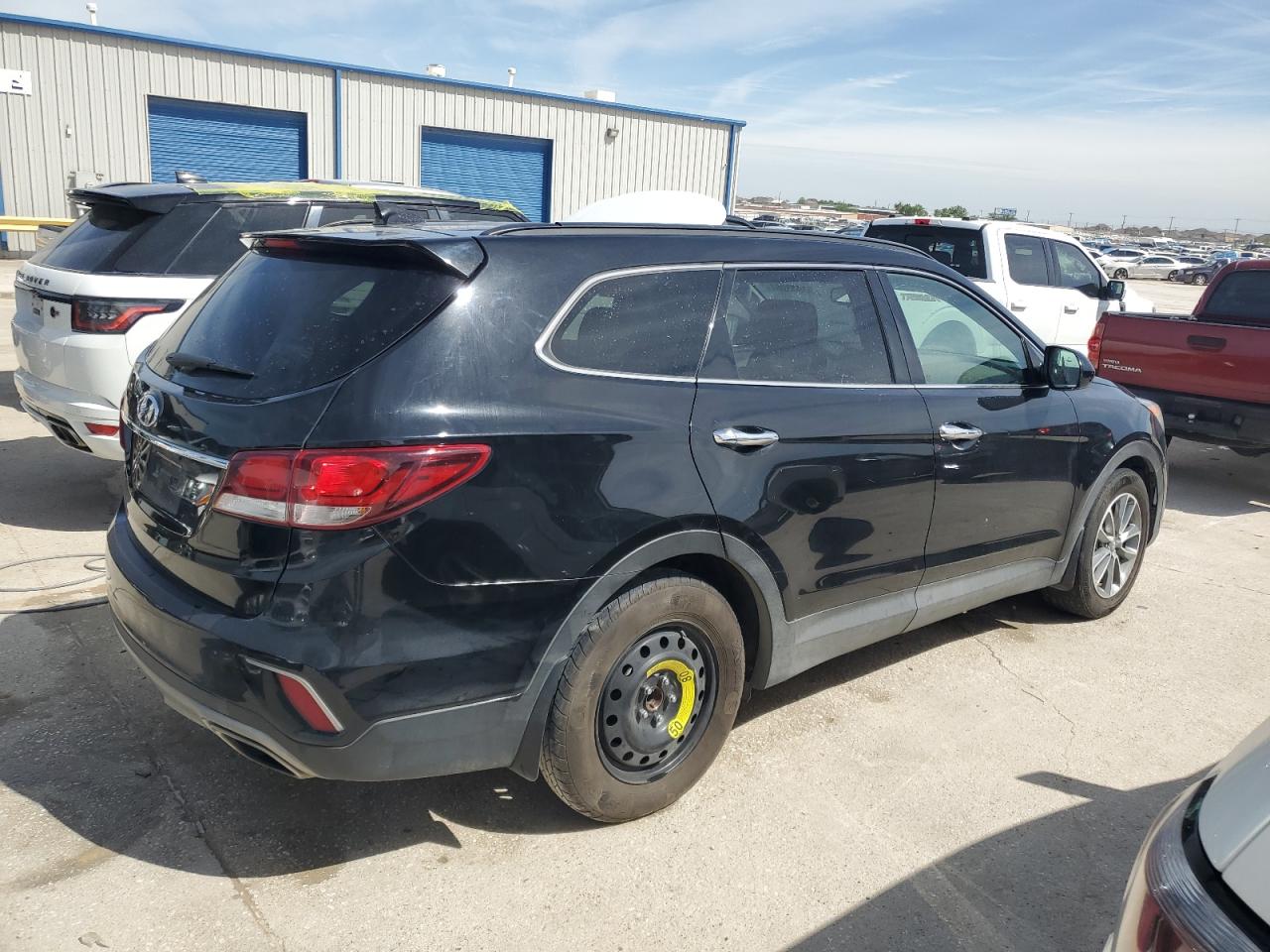 2018 Hyundai Santa Fe Se VIN: KM8SM4HF3JU286090 Lot: 50902284