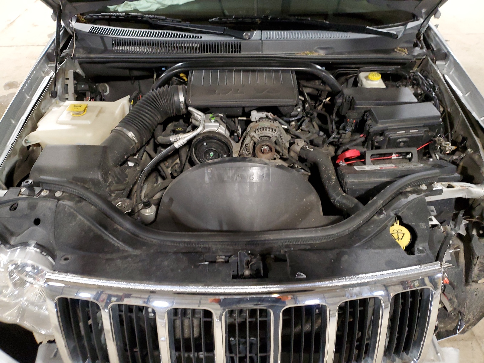 1J8GR48K69C512402 2009 Jeep Grand Cherokee Laredo