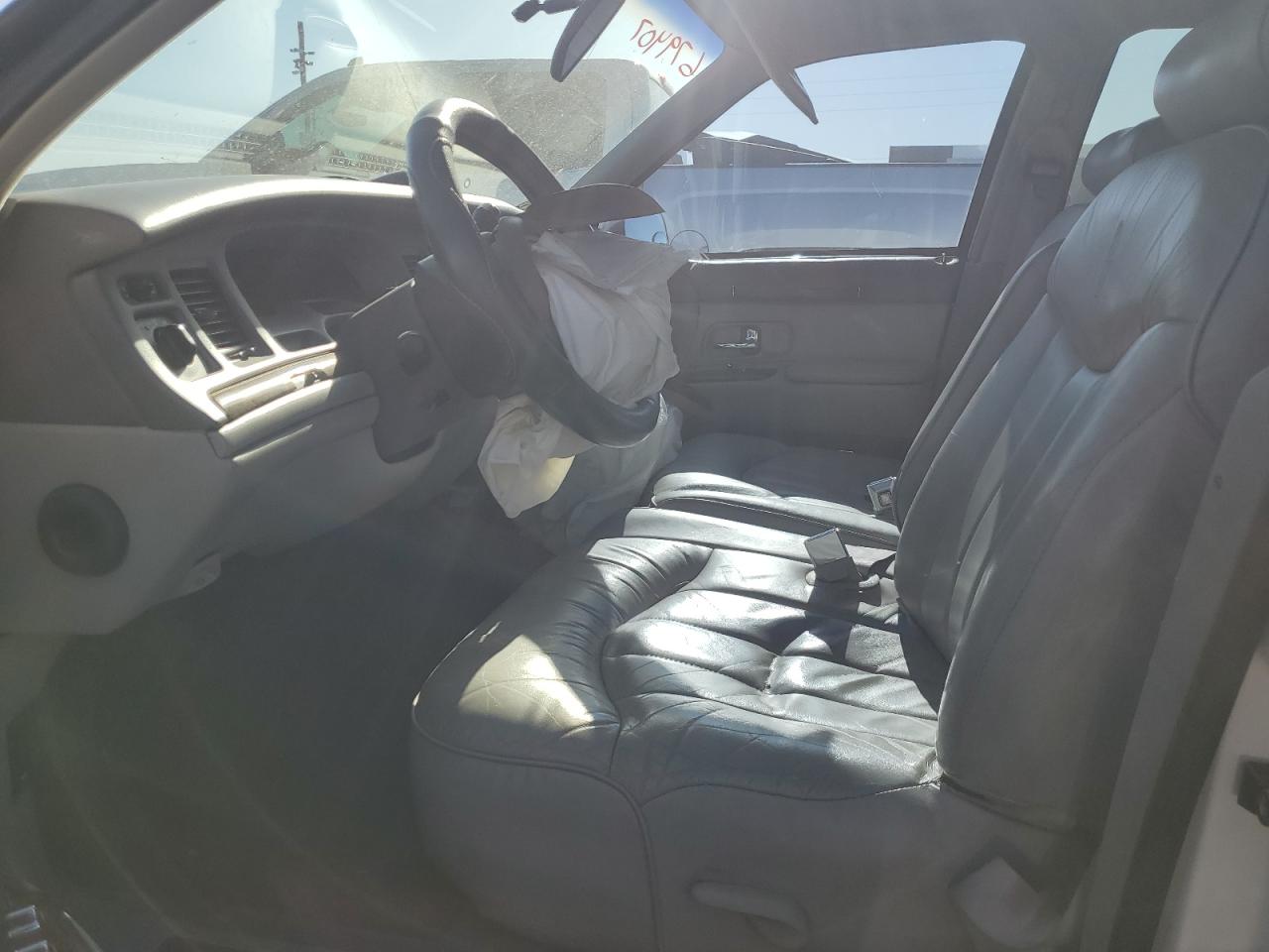 1997 Lincoln Town Car - Image 7