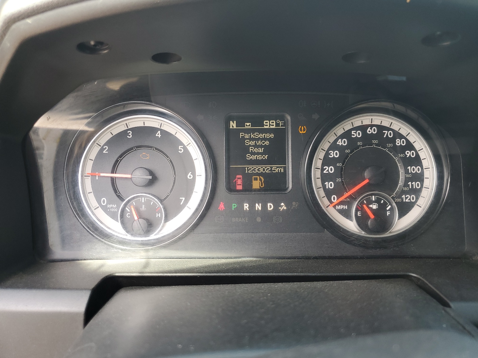 2018 Ram 2500 St vin: 3C6UR5HJ7JG358881