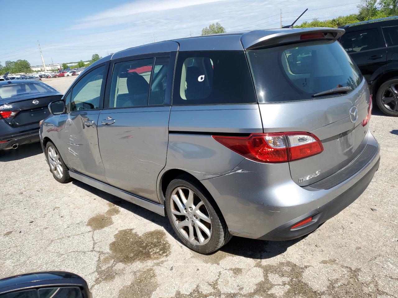 2012 Mazda 5 - Image 2