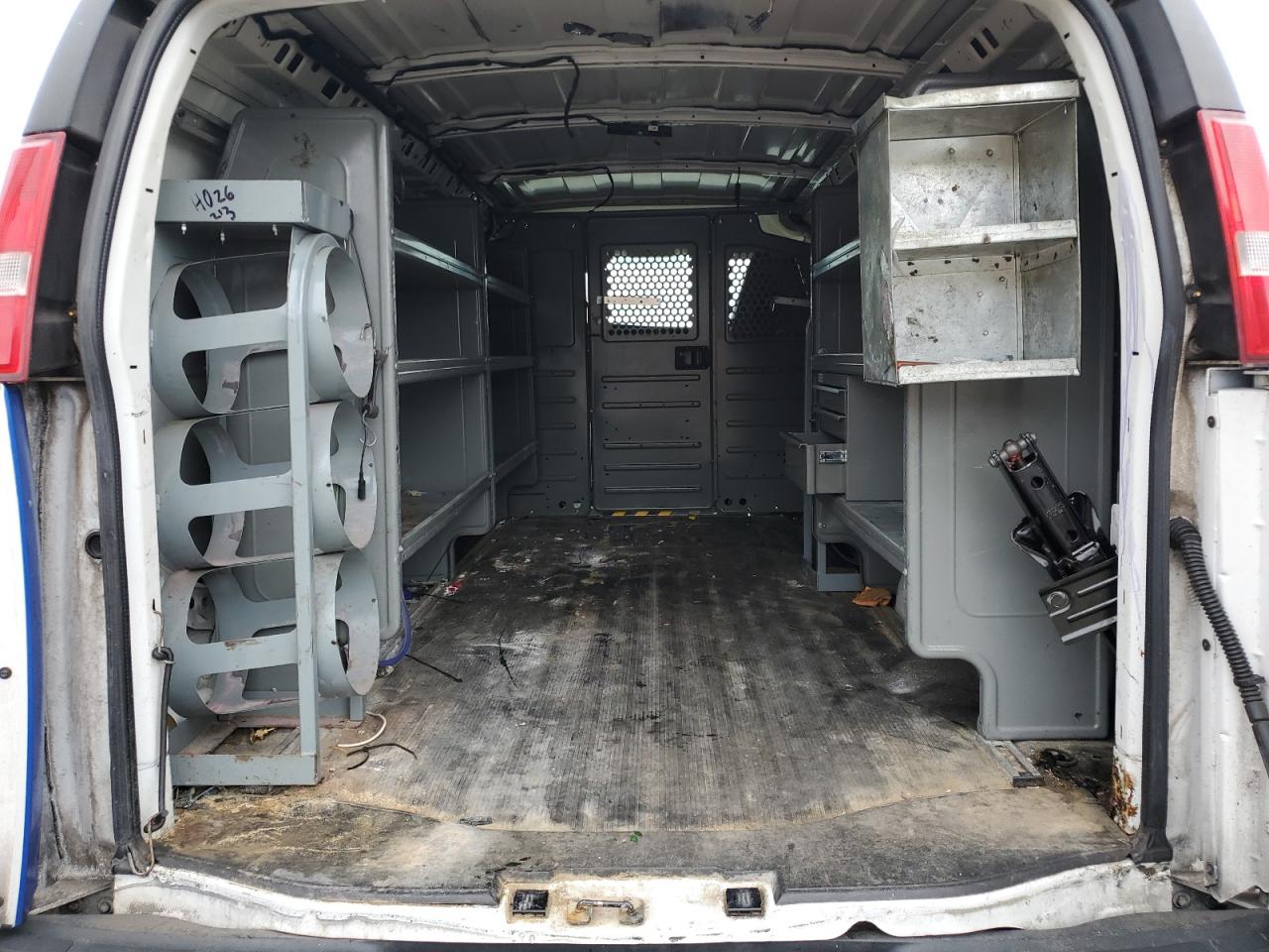 2017 Chevrolet Express G2500 VIN: 1GCWGAFF3H1325660 Lot: 85306785