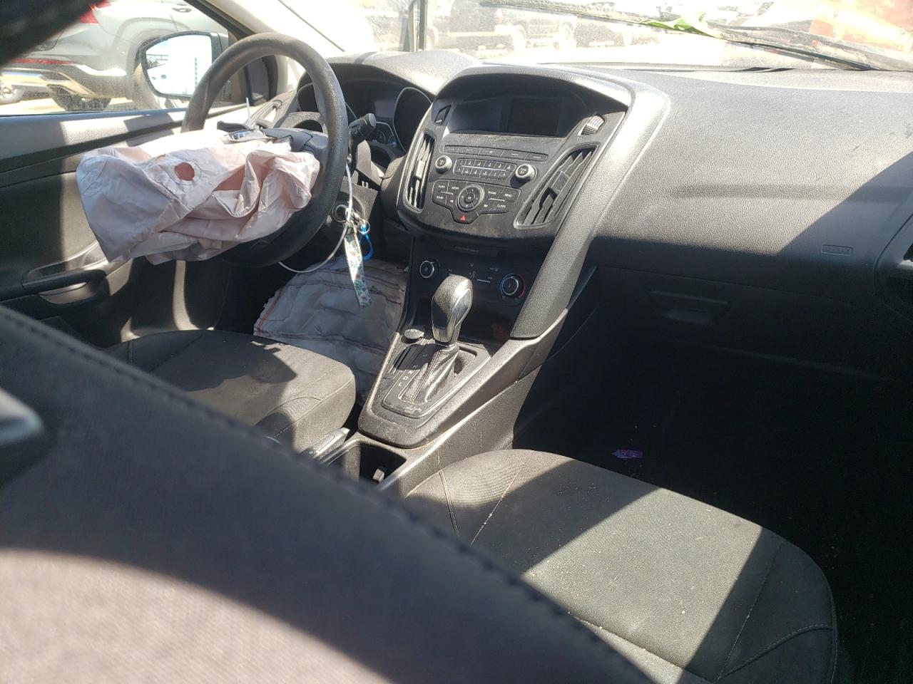 2018 Ford Focus S VIN: 1FADP3E27JL293314 Lot: 52233094