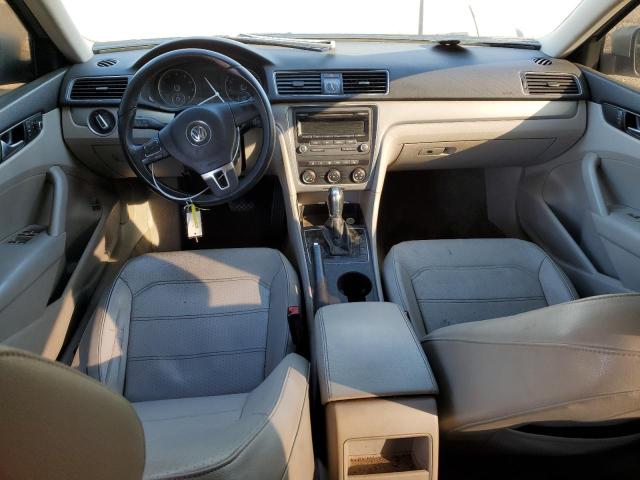  VOLKSWAGEN PASSAT 2014 Серебристый