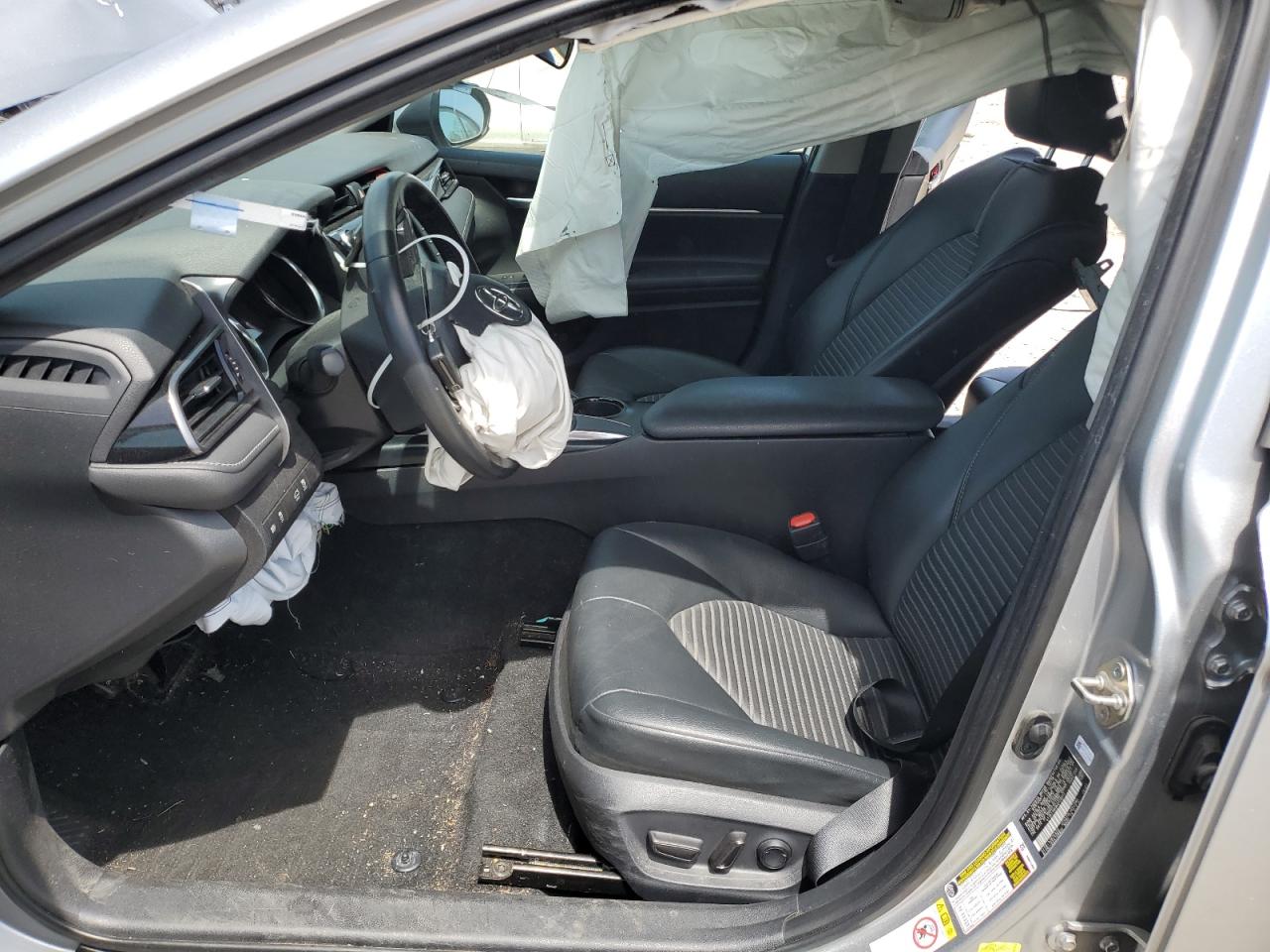 2019 Toyota Camry - Image 7