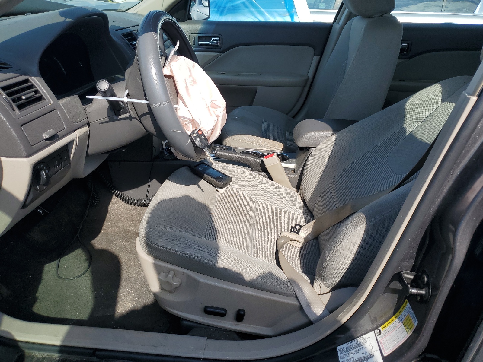 3FAHP0HAXBR115340 2011 Ford Fusion Se