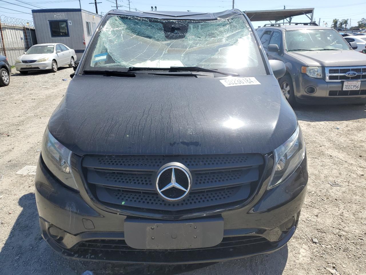 VIN WD4PG2EE2J3363674 2018 MERCEDES-BENZ METRIS no.5