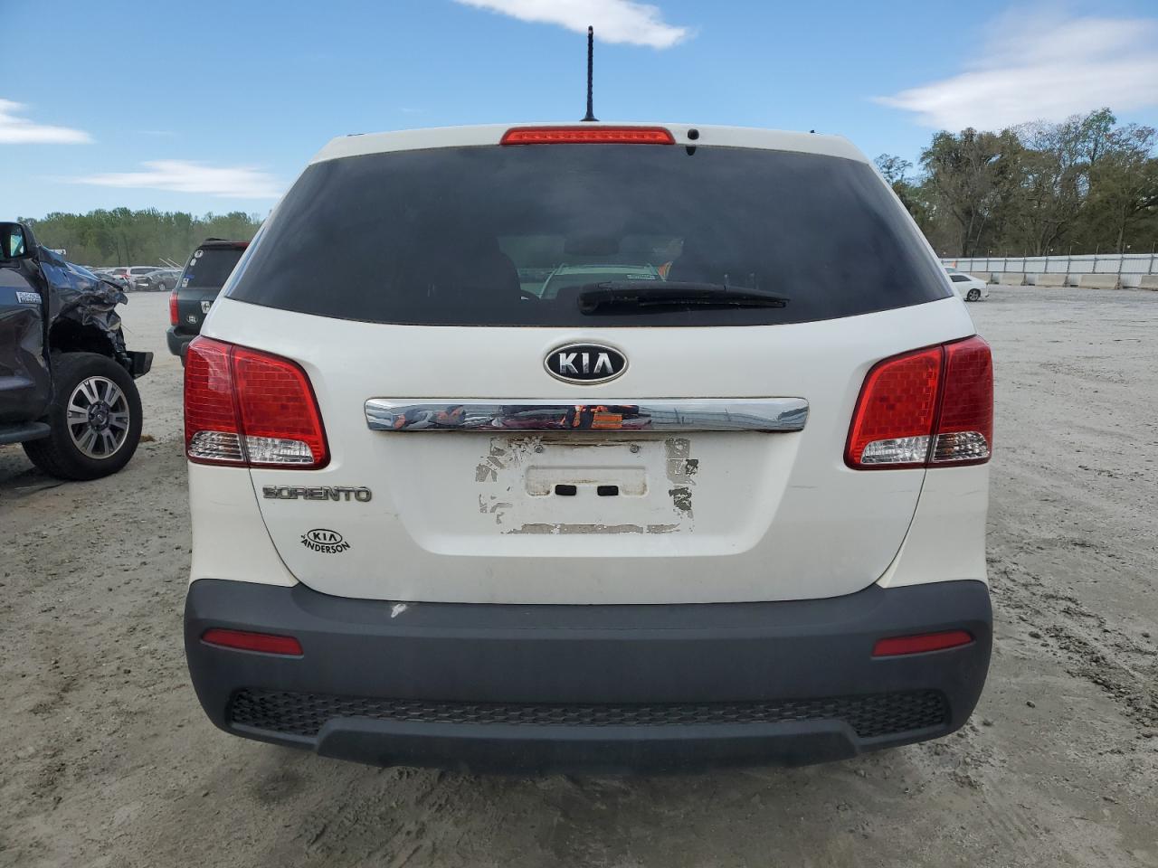 2012 Kia Sorento Base VIN: 5XYKT3A1XCG221371 Lot: 49684364